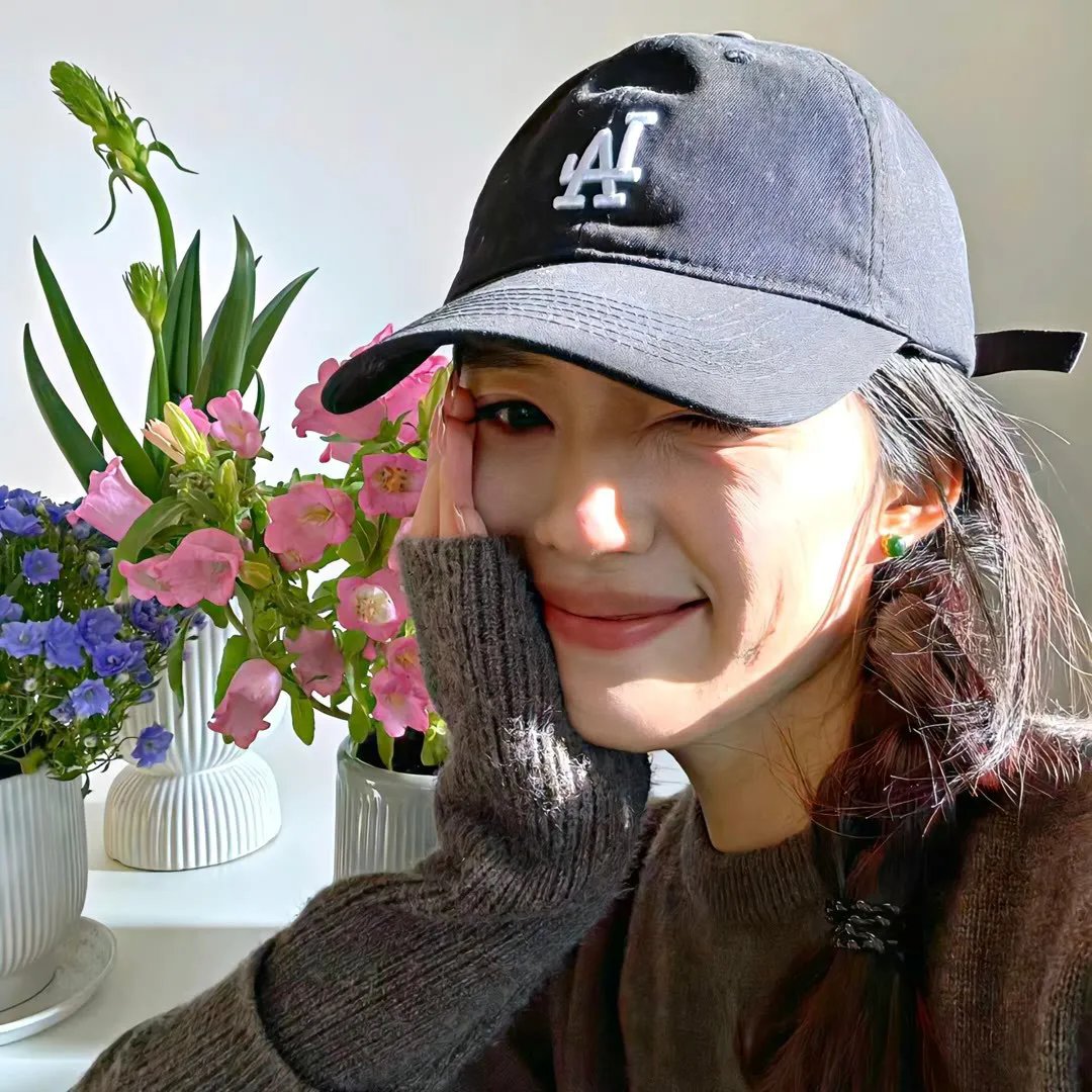 她才是主角